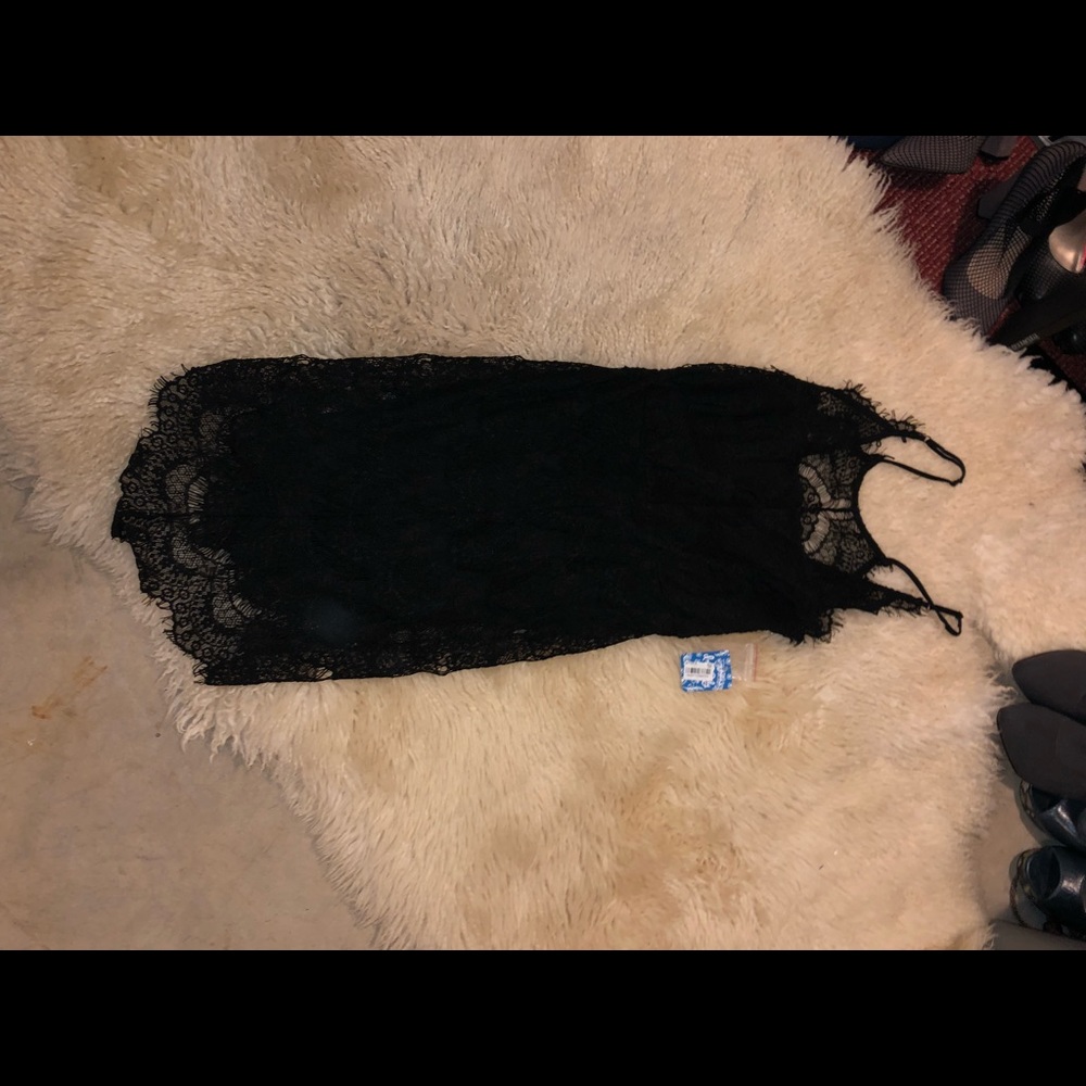 LBD 👗🔥🔥 - Picture 6 of 6
